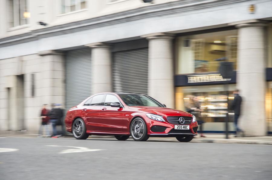  Mercedes-AMG C43 4Matic 2016 года  (UK) (фото 16 из 28)